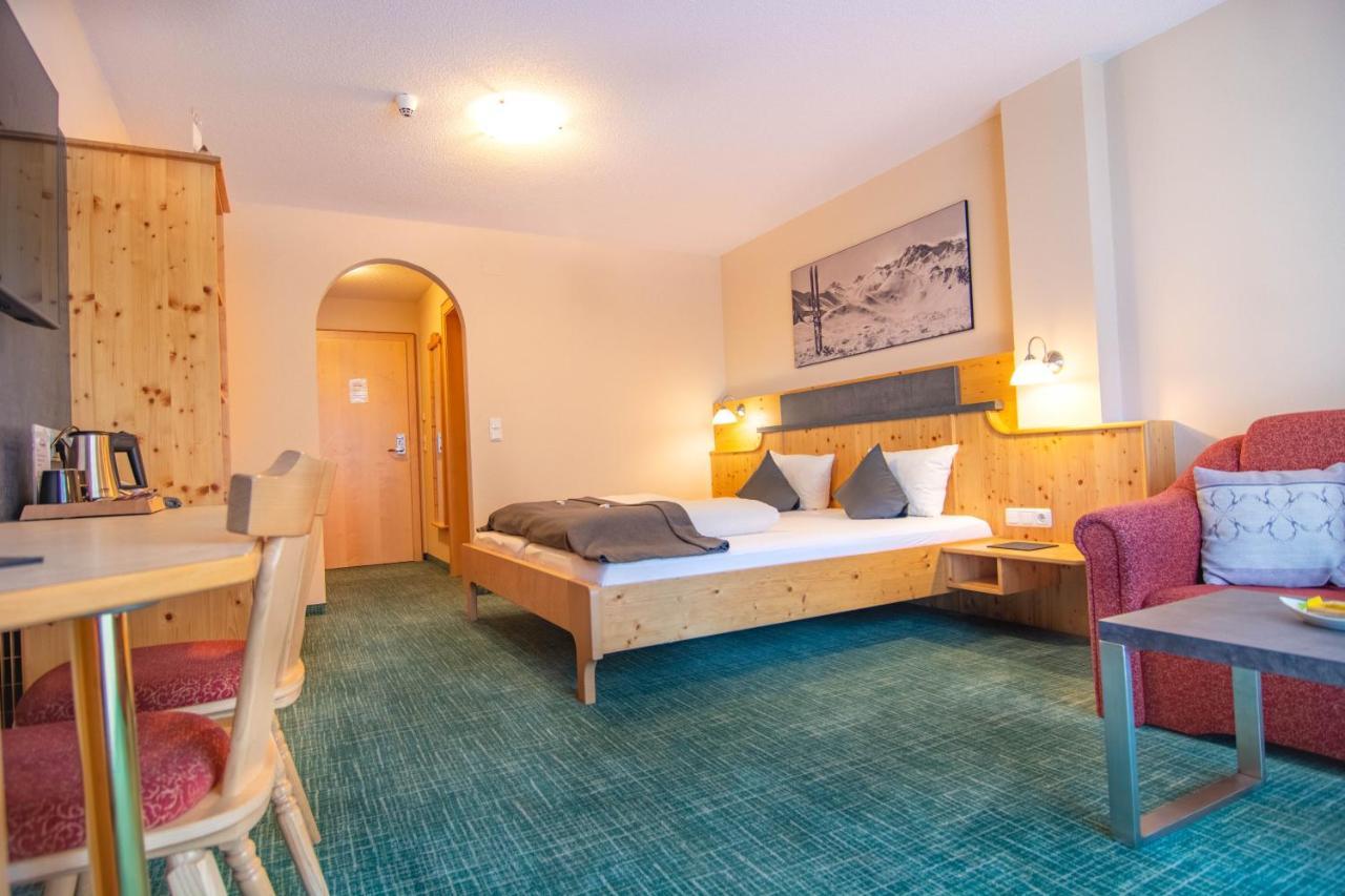 Hotel Garni Alpenhof Ischgl Exteriér fotografie
